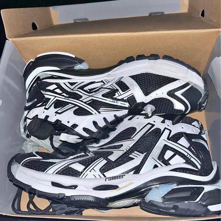 Balenciaga Runners